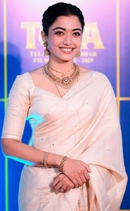 எம்.எஸ்.சுப்புலெட்சுமியாக நடிக்கும் ராஷ்மிகா..